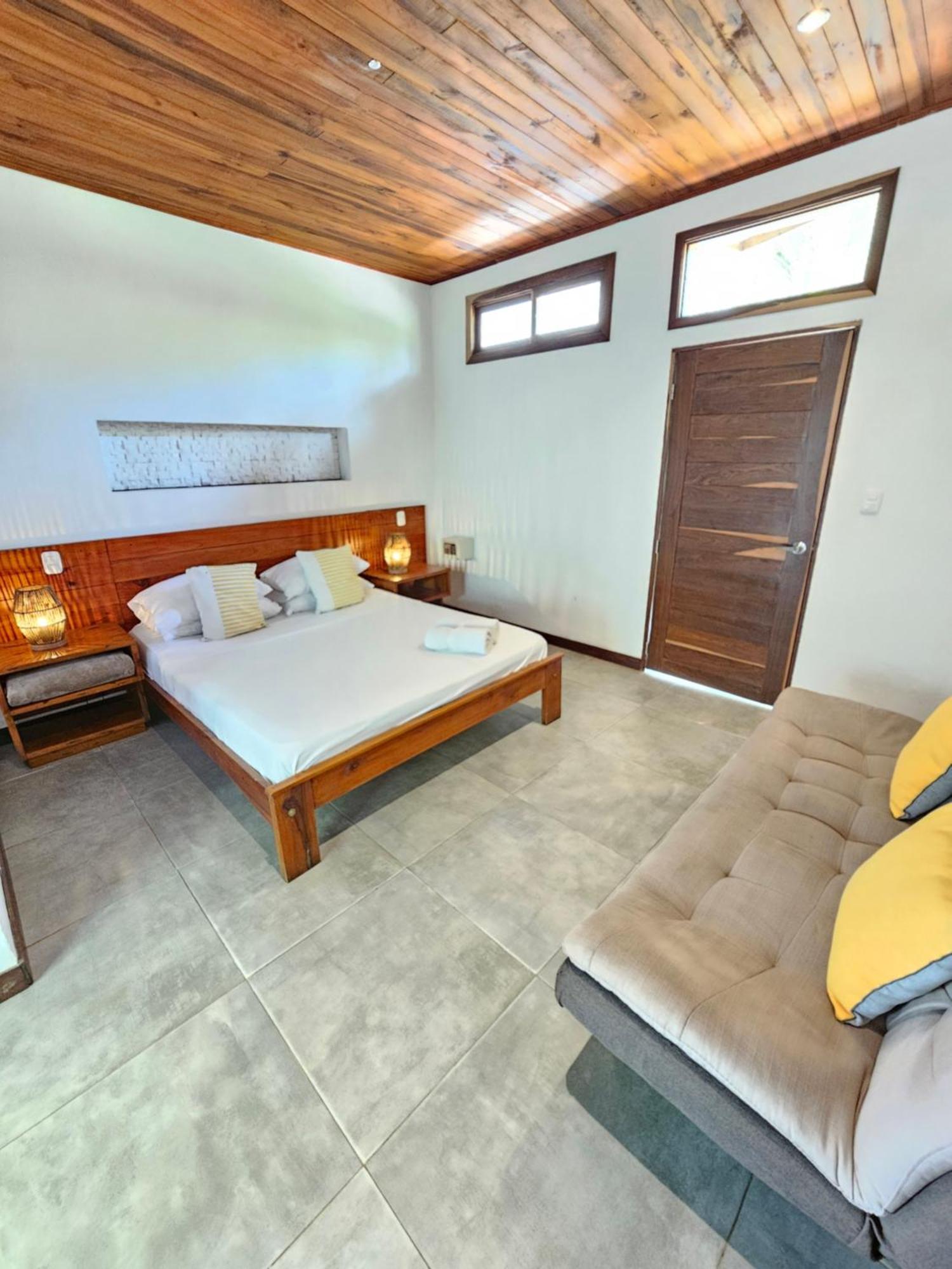 Hotel Makao Palomino
